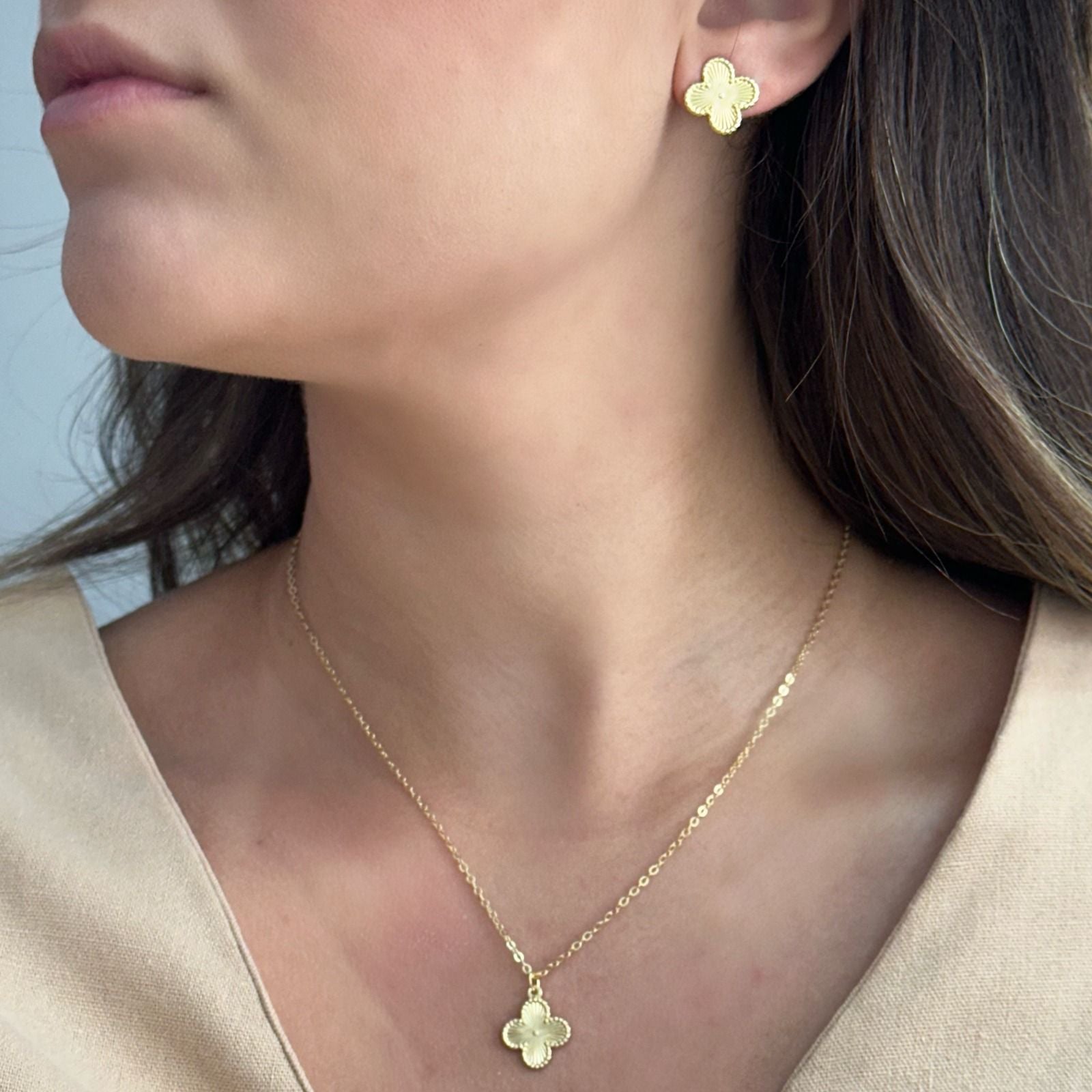 CONJUNTO TREVO INSPIRAÇÃO BANHADO A OURO 18K