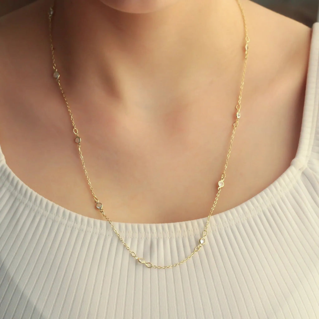 COLAR LONGO MINI ZIRCÔNIAS BANHADO A OURO 18K