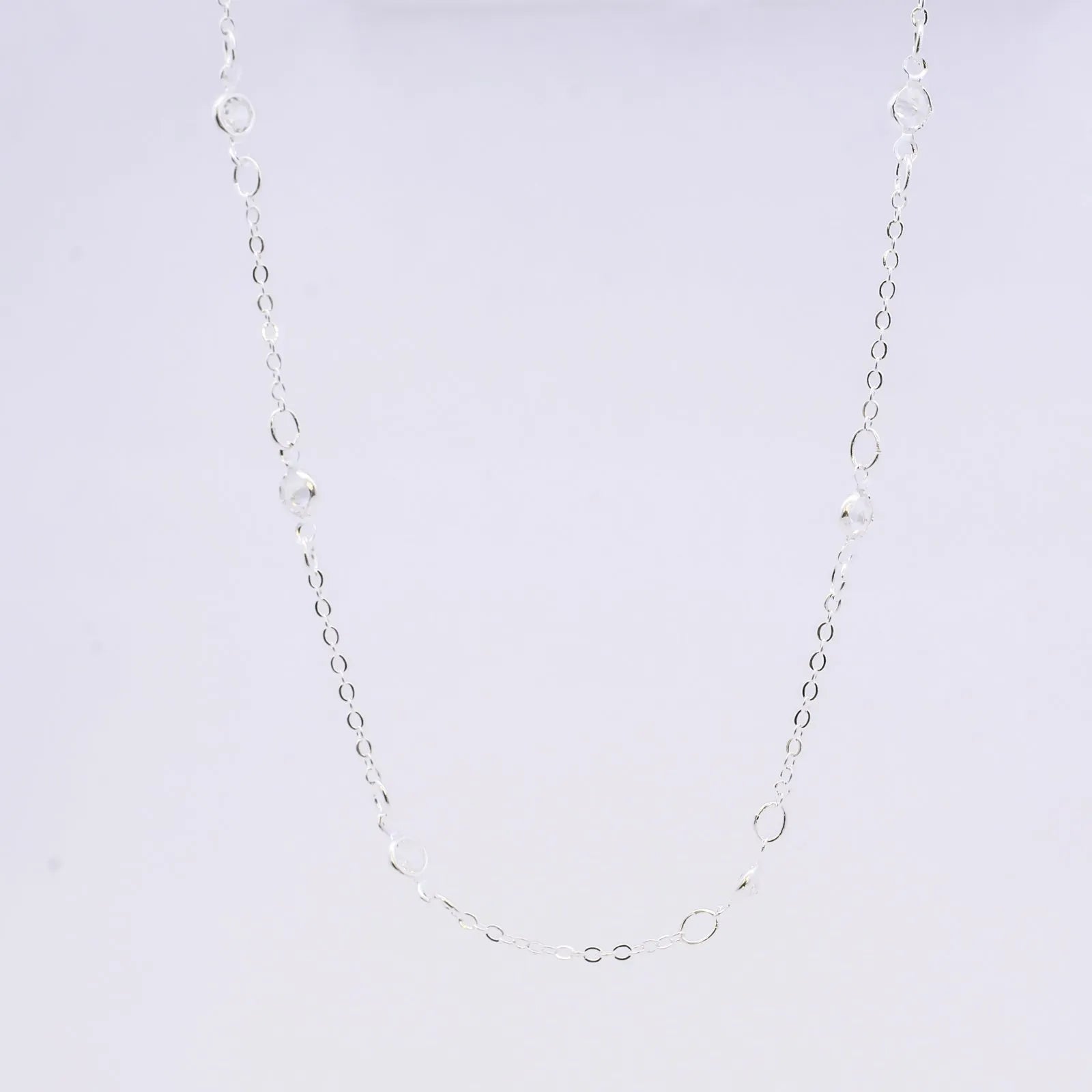 CHOKER MINI ZIRCÔNIAS BANHADA A PRATA