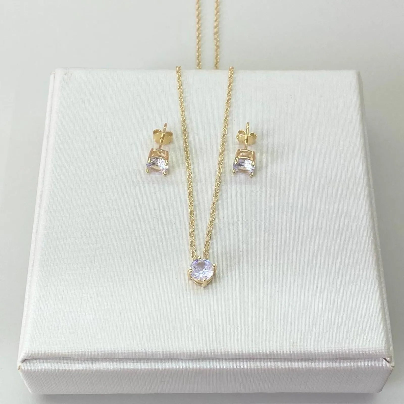 CONJUNTO PONTO DE LUZ BANHADO A OURO 18K