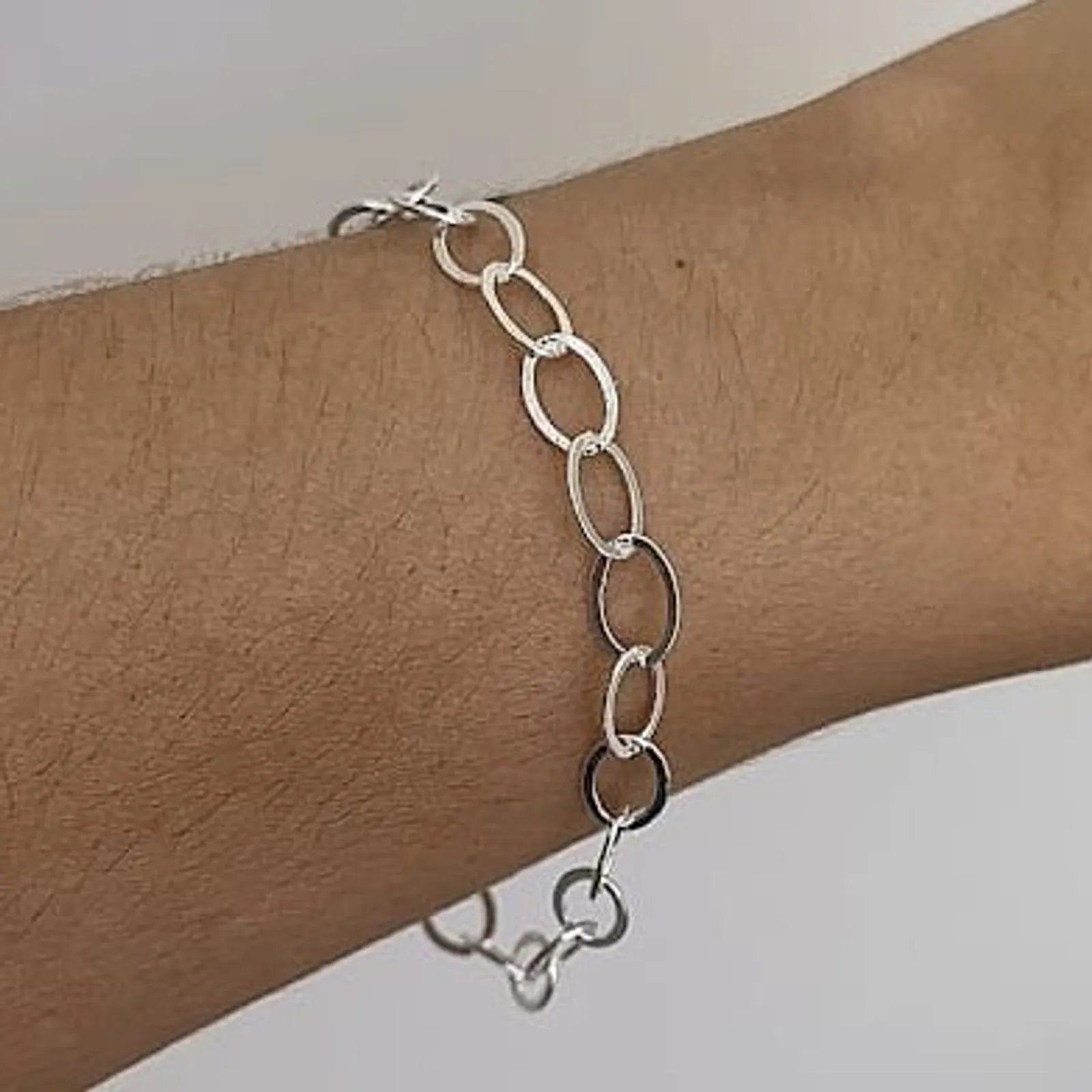 PULSEIRA ELOS DELICADA BANHADA A PRATA