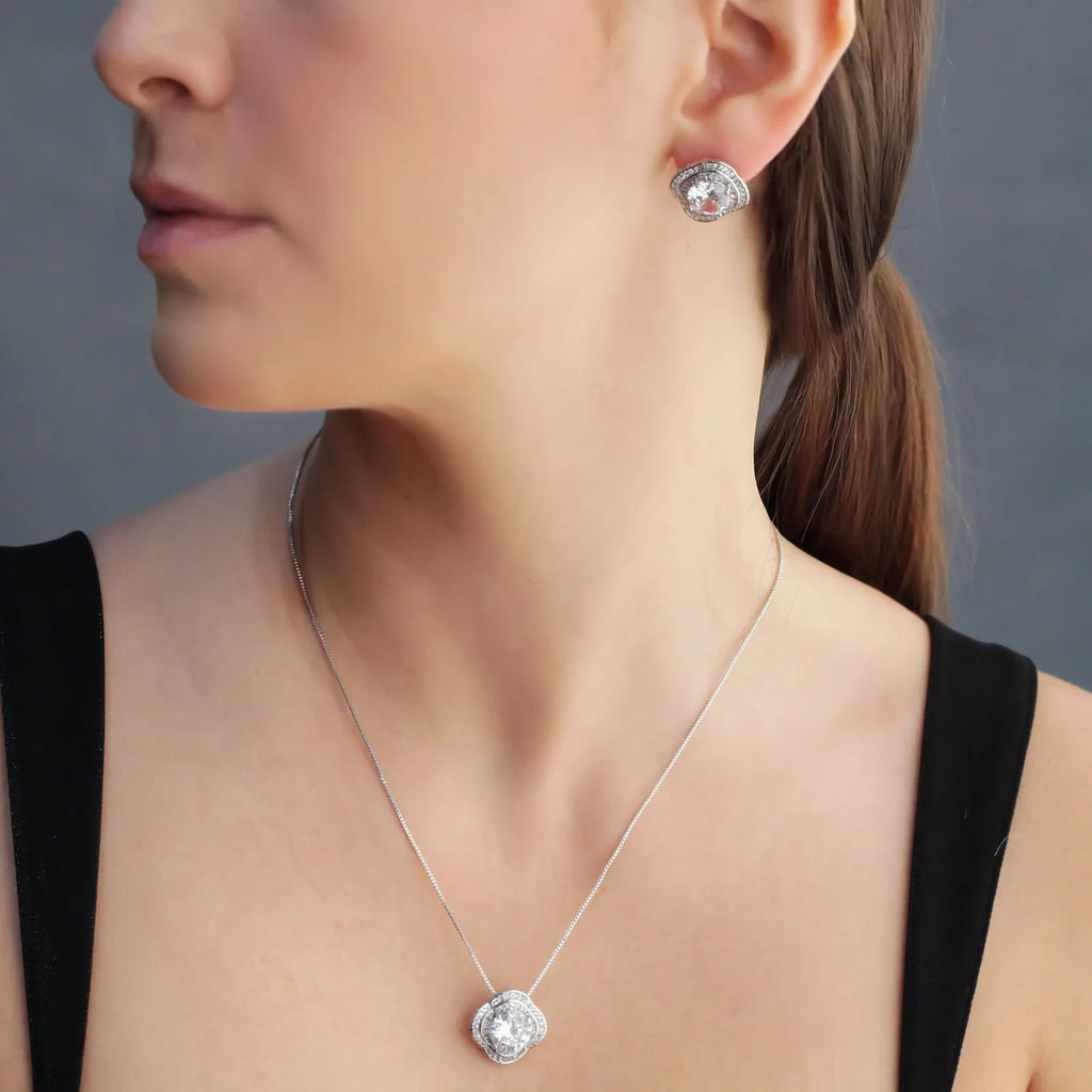 CONJUNTO LUXO PEDRA REDONDA BANHADO A RÓDIO BRANCO CRISTAL