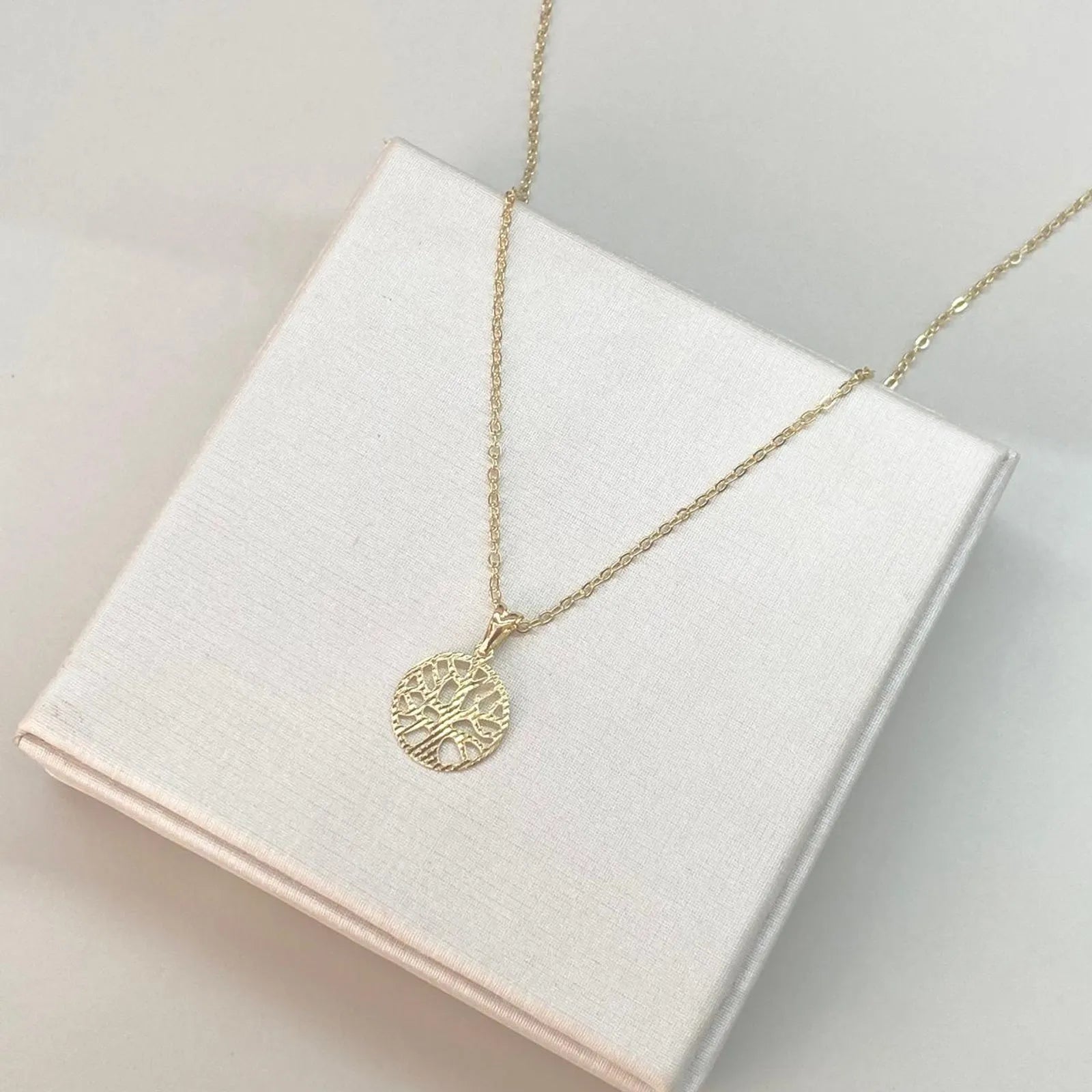 COLAR ÁRVORE DA VIDA ELOS PORTUGUES BANHO OURO 18K