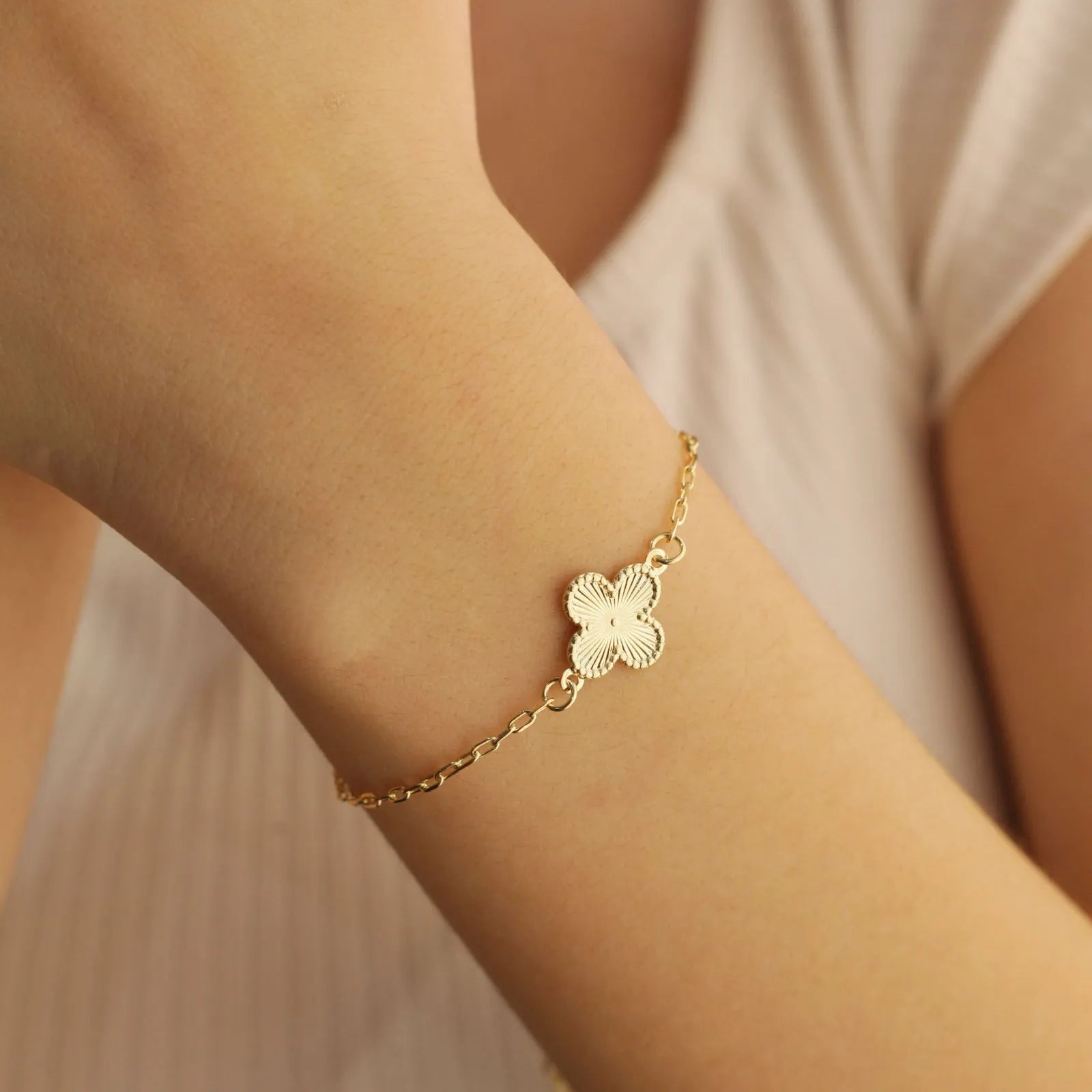 PULSEIRA TREVO INSPIRAÇÃO BANHADA A OURO 18K