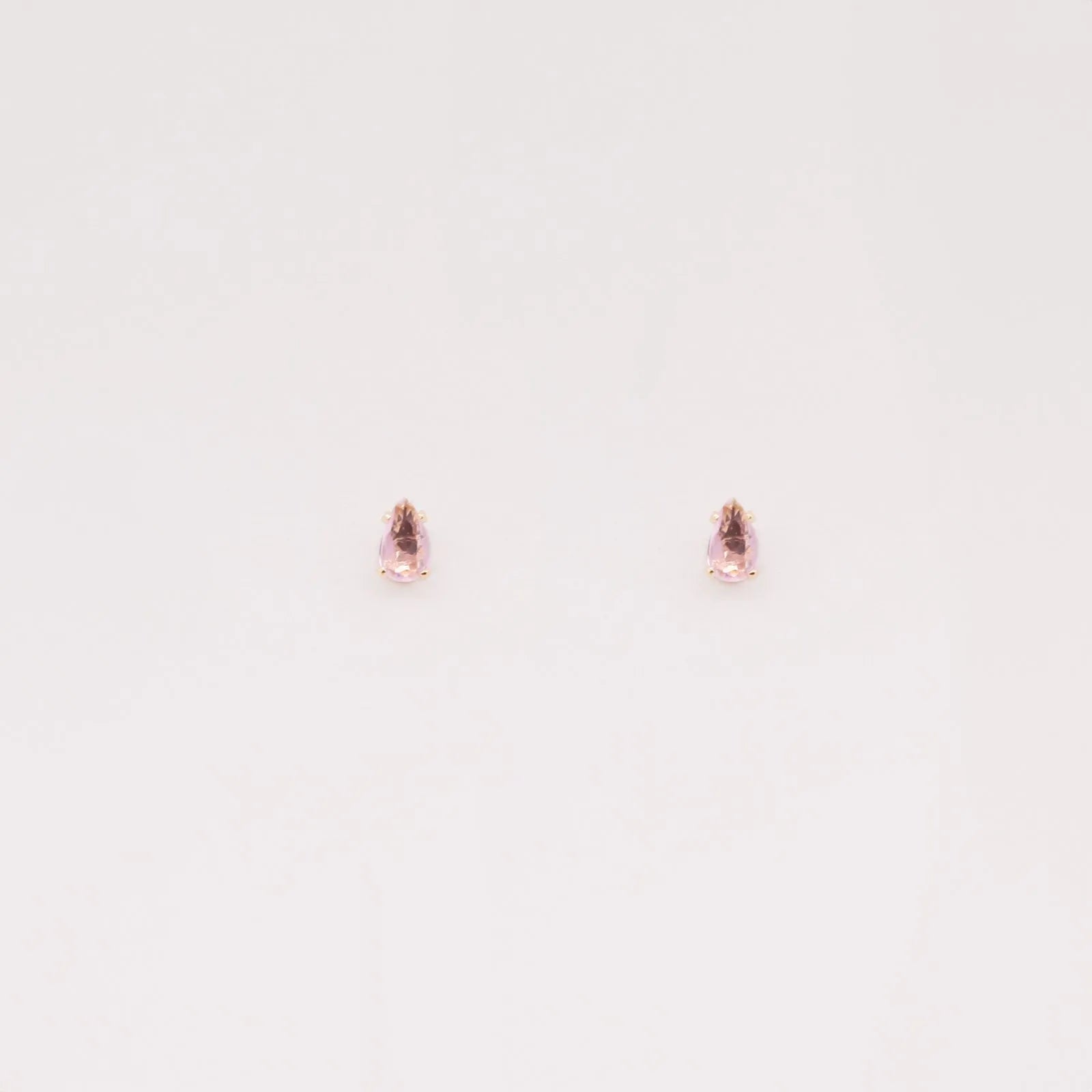 BRINCO GOTA ROSA CLARO BANHADO A OURO 18K /4MM